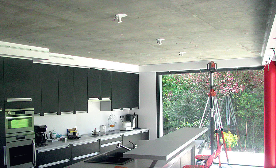 Rénovation de cuisine avec plafond Barrisol